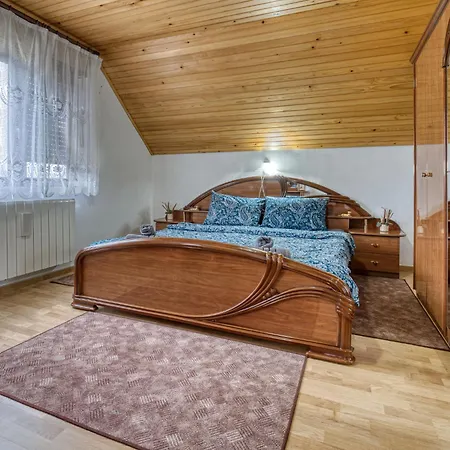 Maklen By Interhome Ferienhaus Brod Moravice