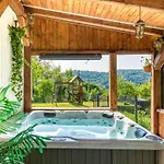 Semesterbostad Maklen By Interhome
