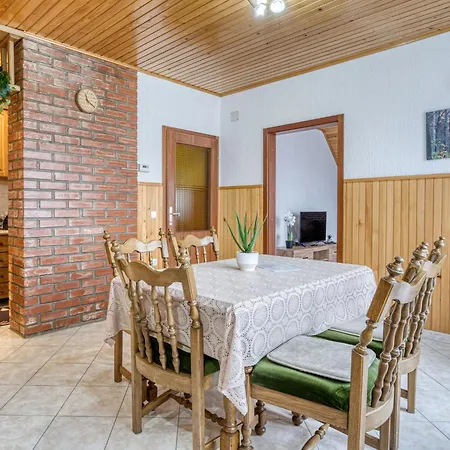 Prázdninový dům Maklen By Interhome *