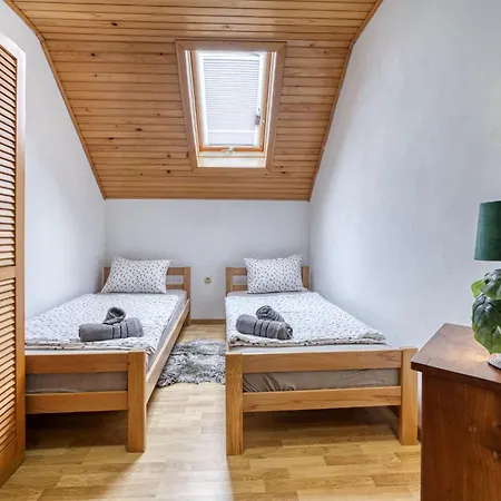Сasa de vacaciones Maklen By Interhome *